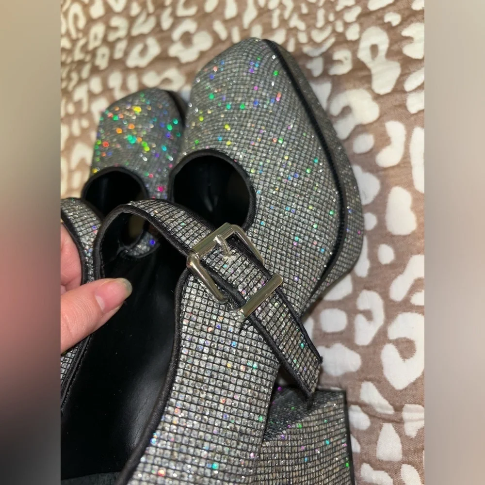 Gianni Bini chunky heel glitter pumps